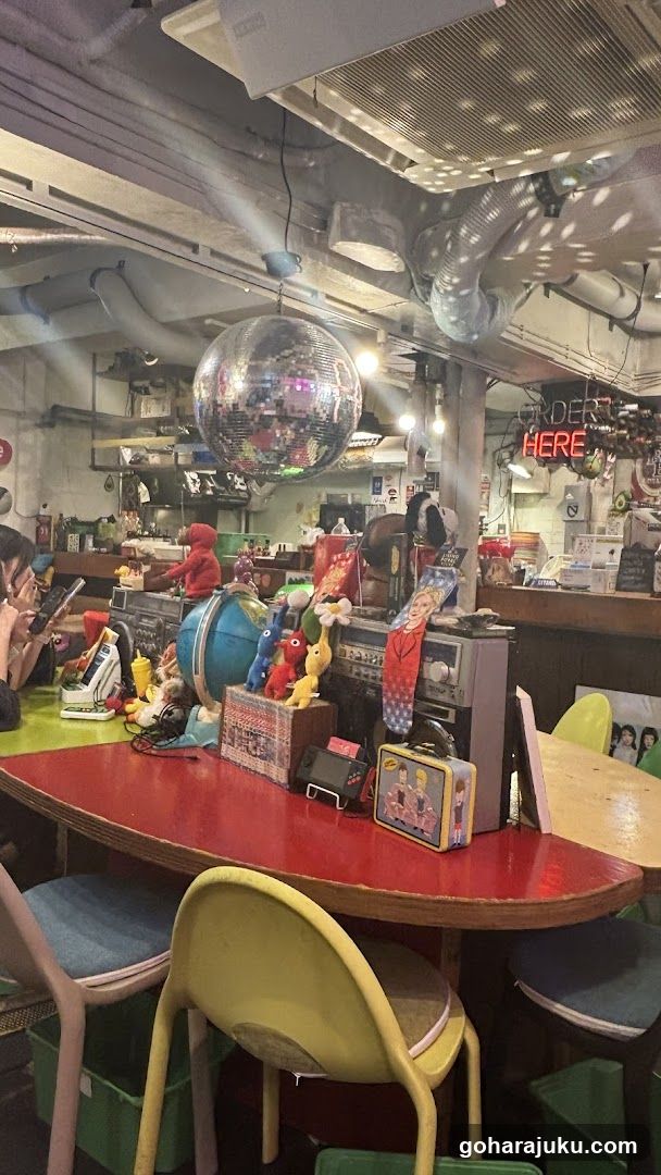 Madosh Cafe