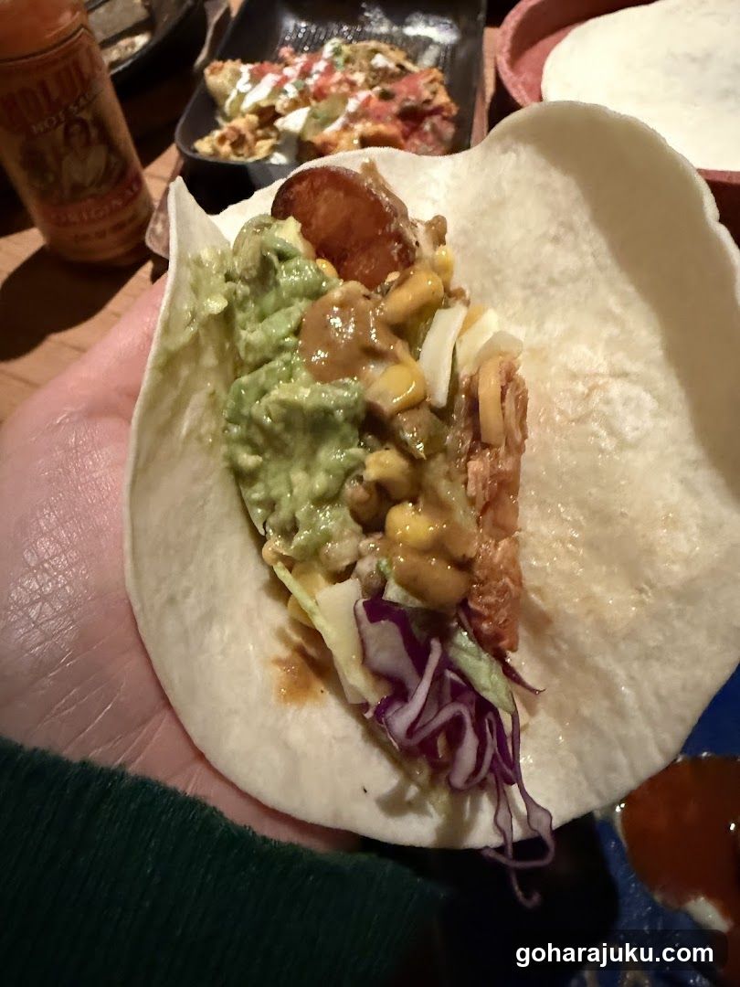 LAS DOS CARAS MODERN MEXICANO Y TACOS