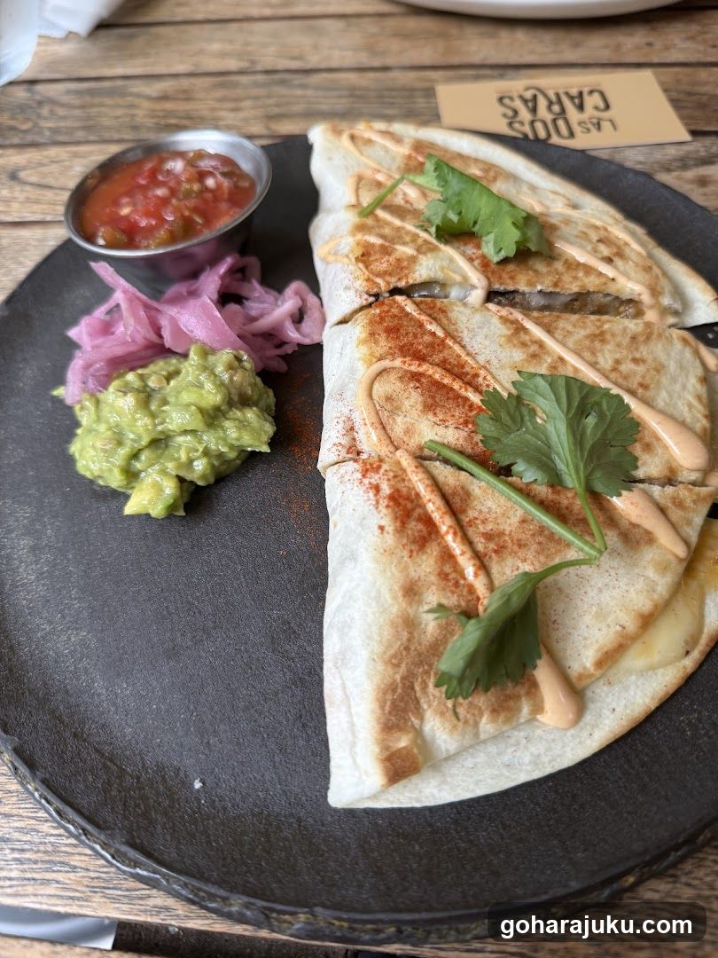 LAS DOS CARAS MODERN MEXICANO Y TACOS