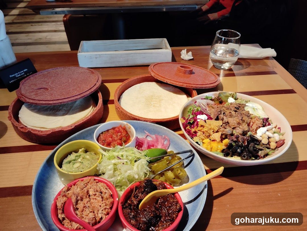 LAS DOS CARAS MODERN MEXICANO Y TACOS