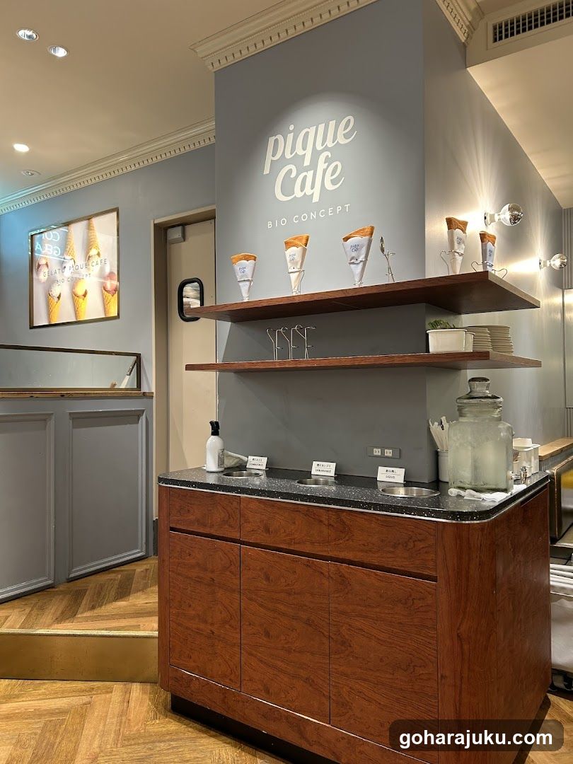 Pique Cafe Interior