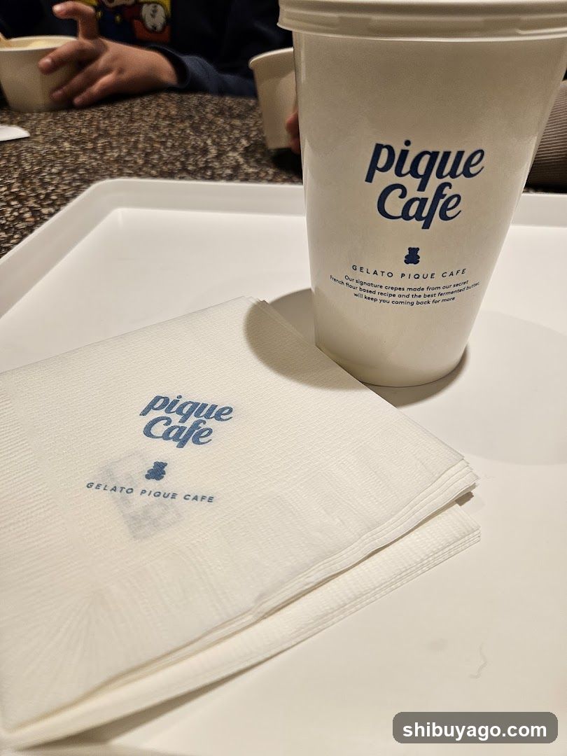 Pique Cafe Cup and Napkin