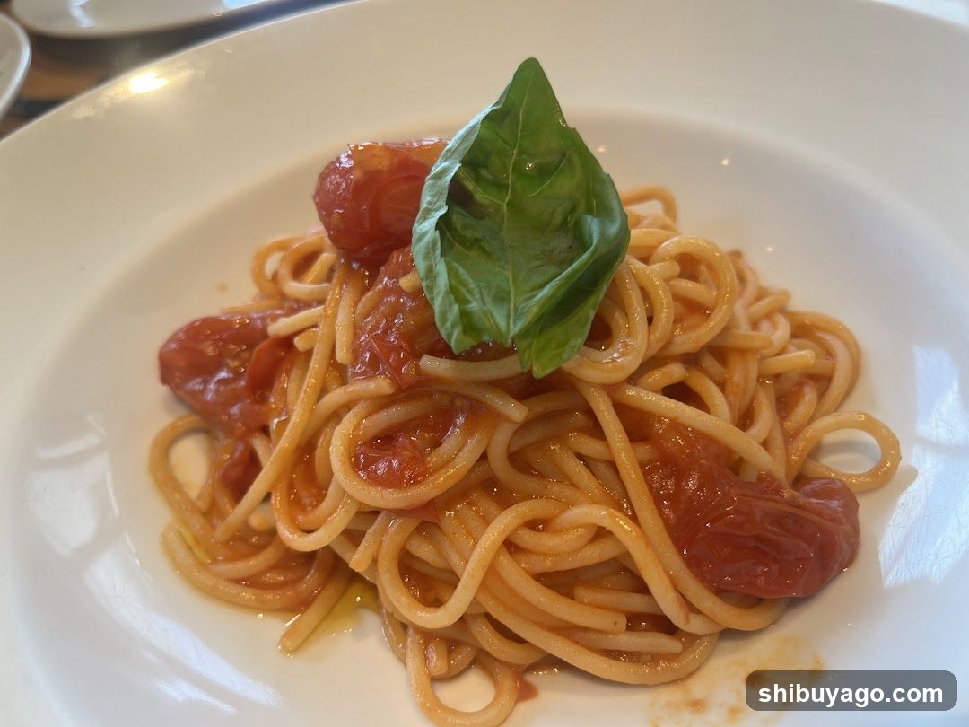 Spaghetti with Tomato Sauce and Basil