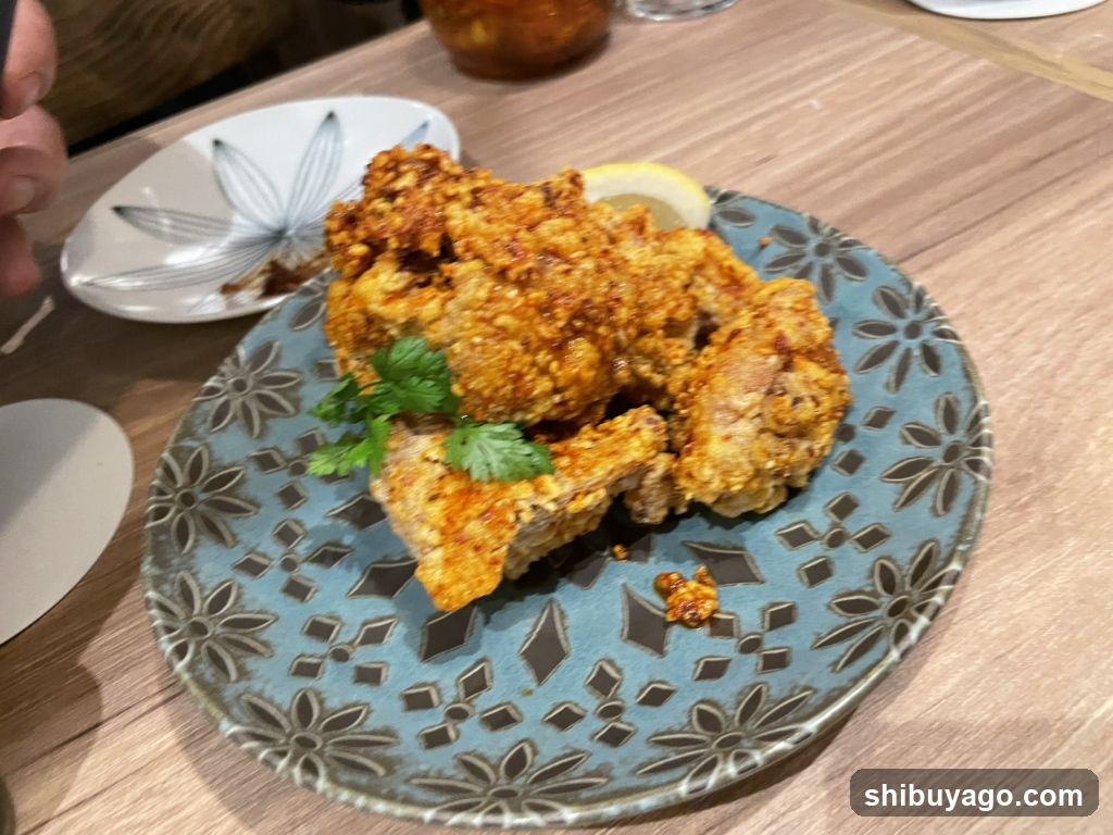 Fried Chicken with Lemon Wedge