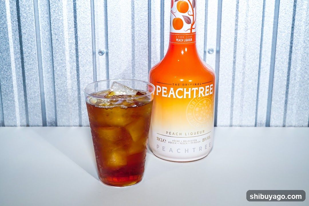 Peachtree Peach Liqueur and Cocktail