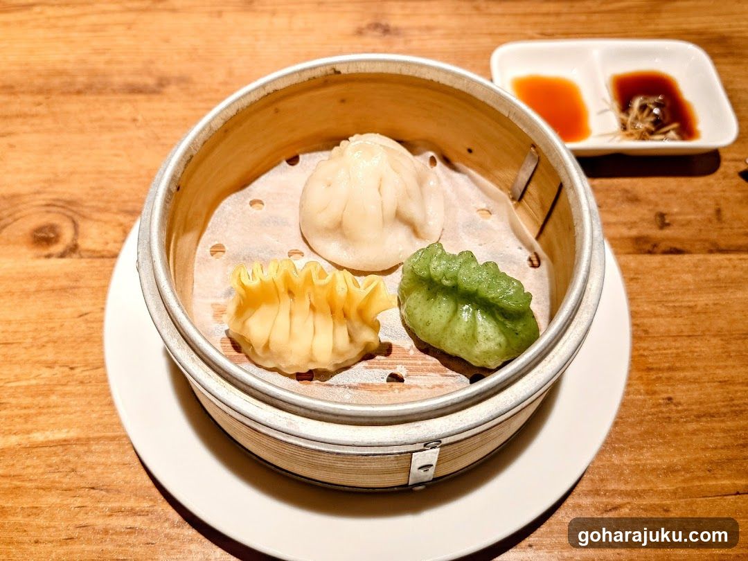 Dumplings in Bamboo Steamer