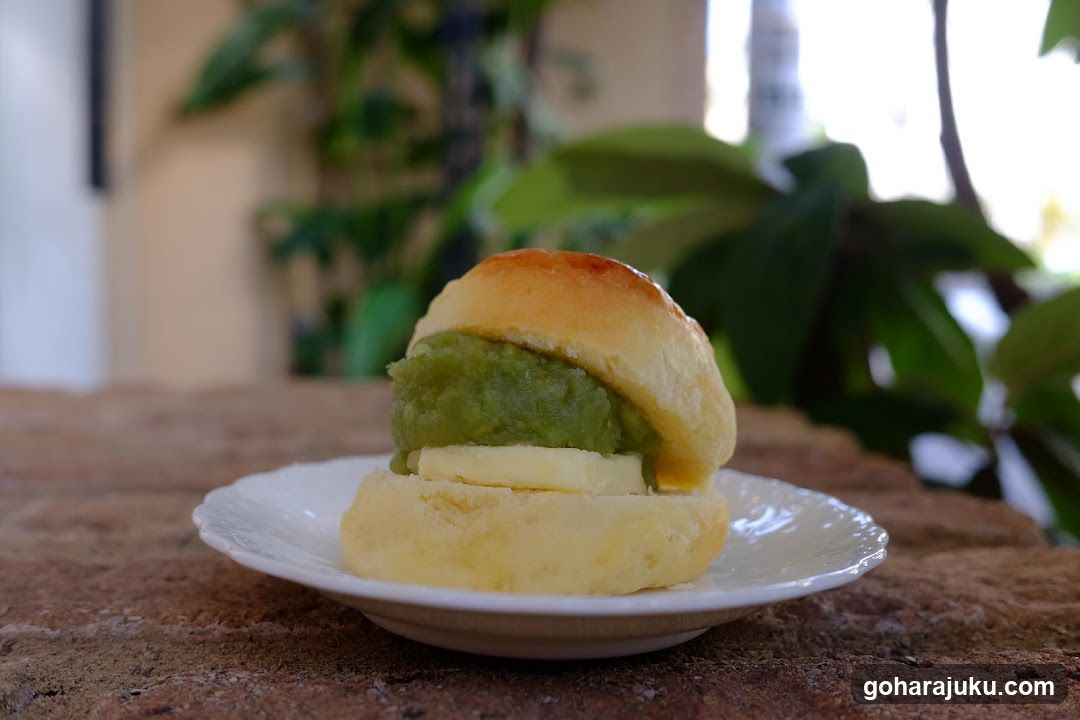 Green Filling Pastry on Plate
