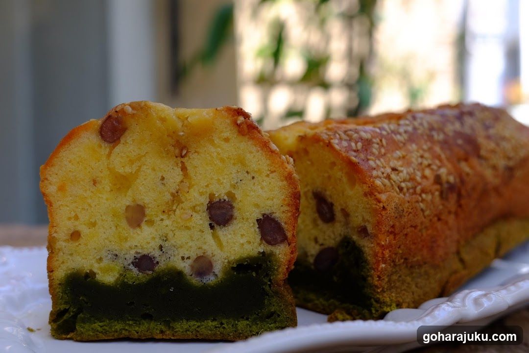 Matcha and Chocolate Chip Bread