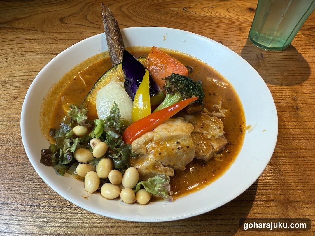 Vegetable Curry with Chicken and Broccoli