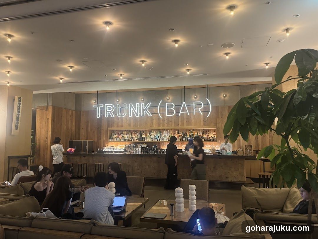 TRUNK BAR Interior Scene
