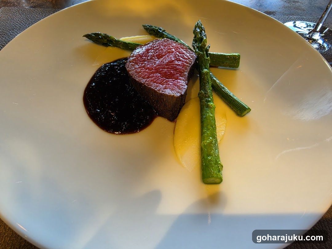 Steak with Asparagus and Sauce