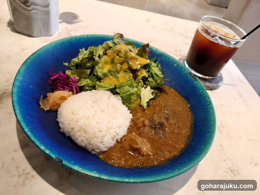 Cauliflower Rice Bowl with Curry and Salad