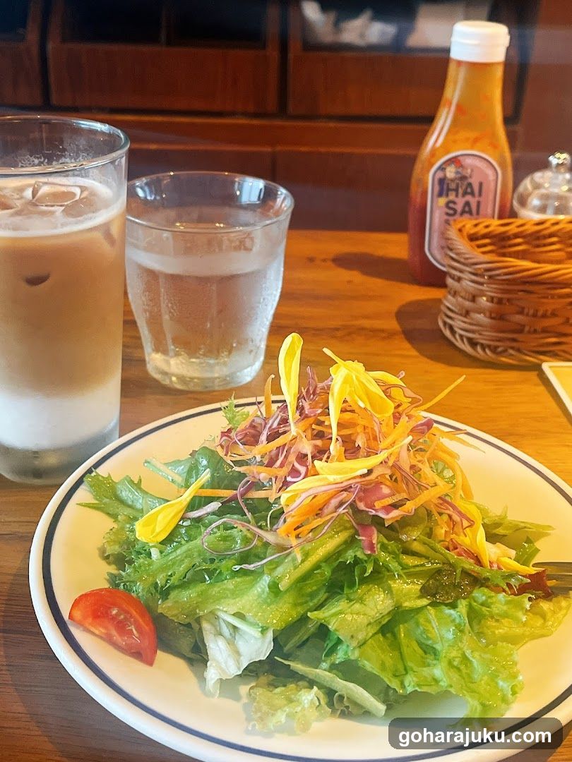 Salad with Thai Sauce