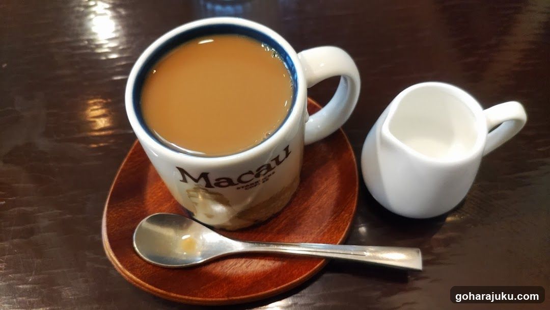 Macau Coffee Cup with Creamer