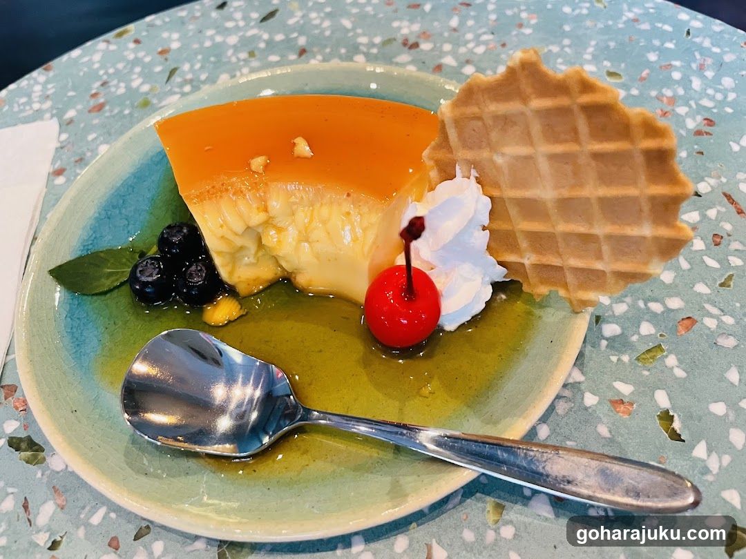 Caramel Custard Dessert with Waffle Cracker