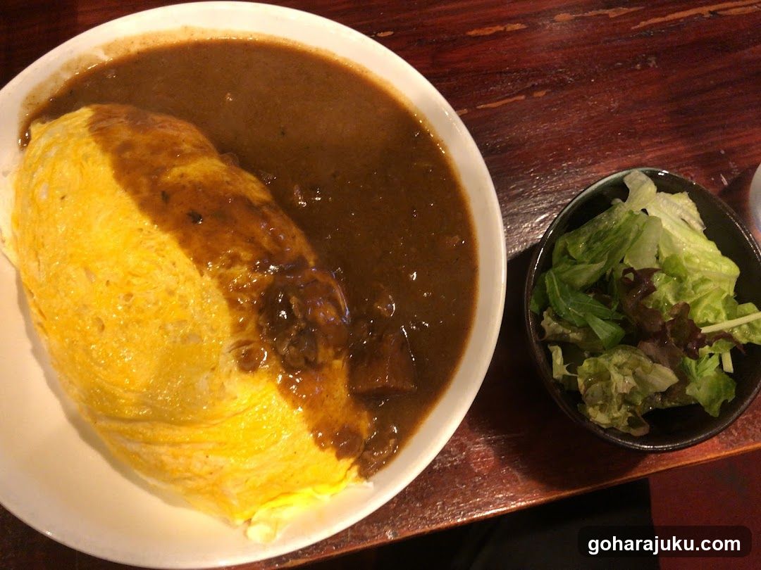Curry Rice with Omelette and Salad