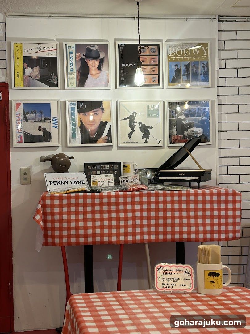Music-themed interior display