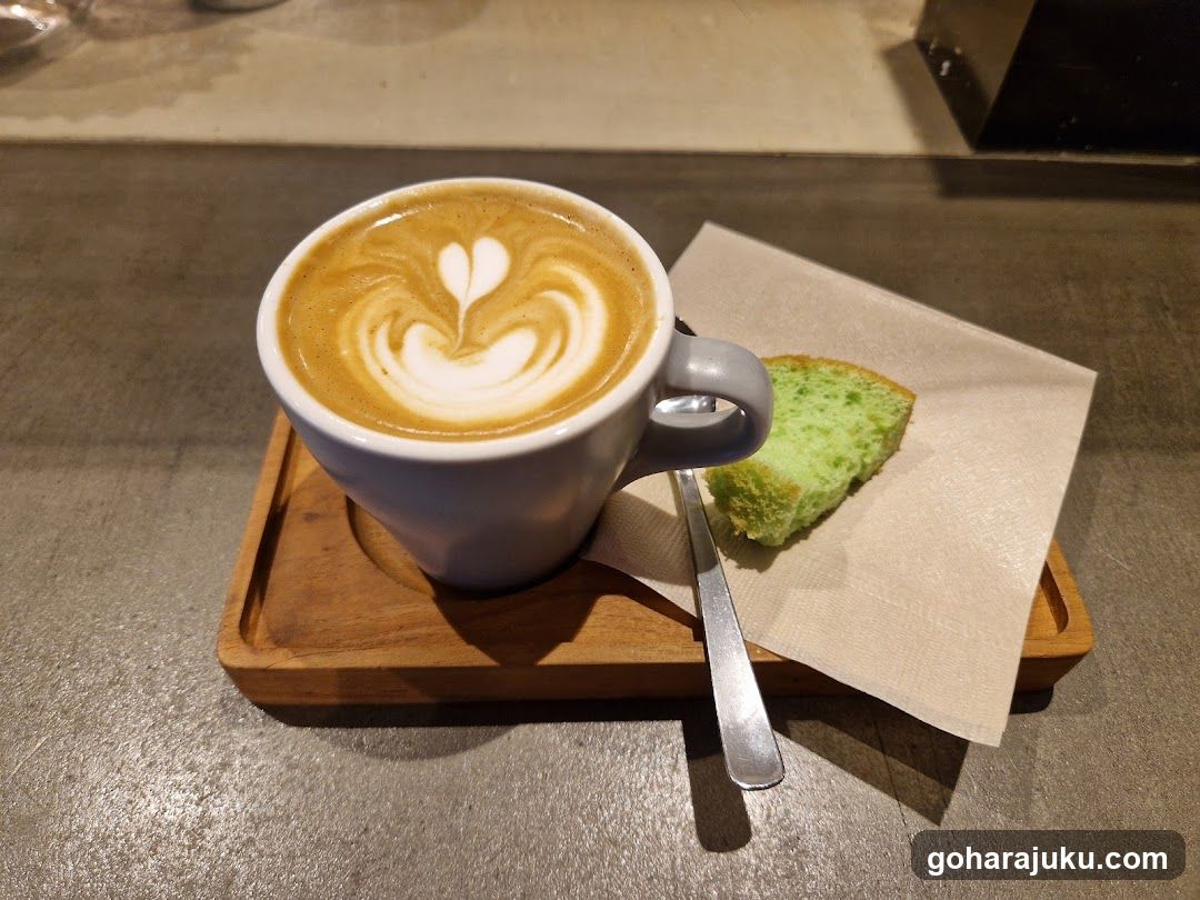 Latte and Green Cake