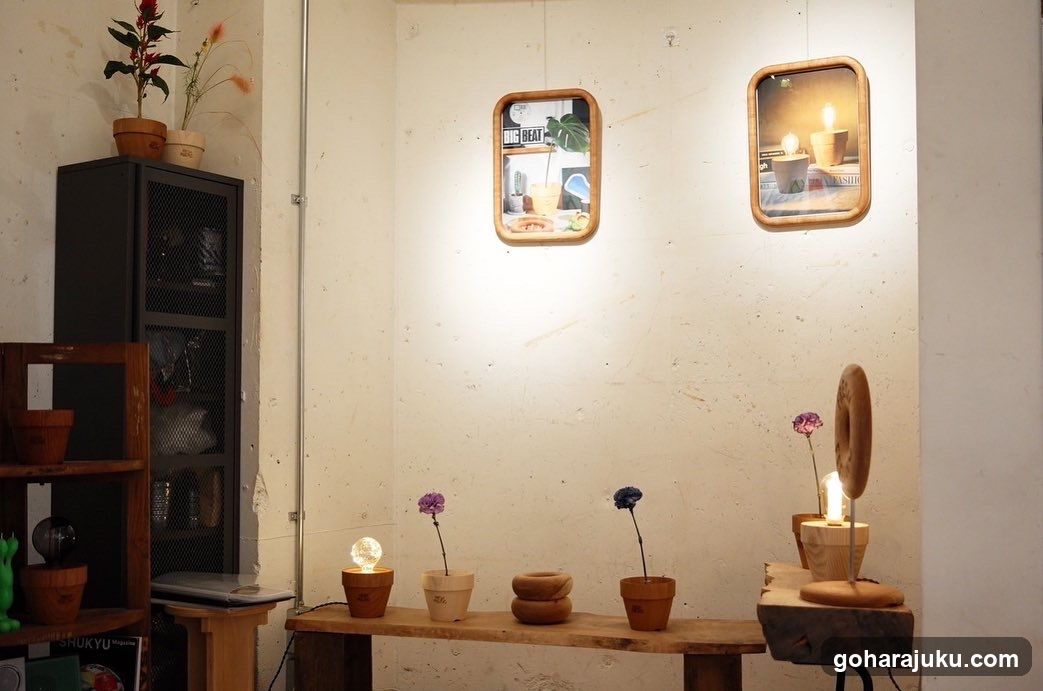 Interior Decor with Plants and Lighting