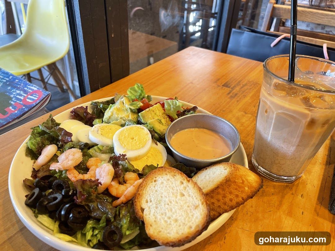 Salad with Bread and Drink