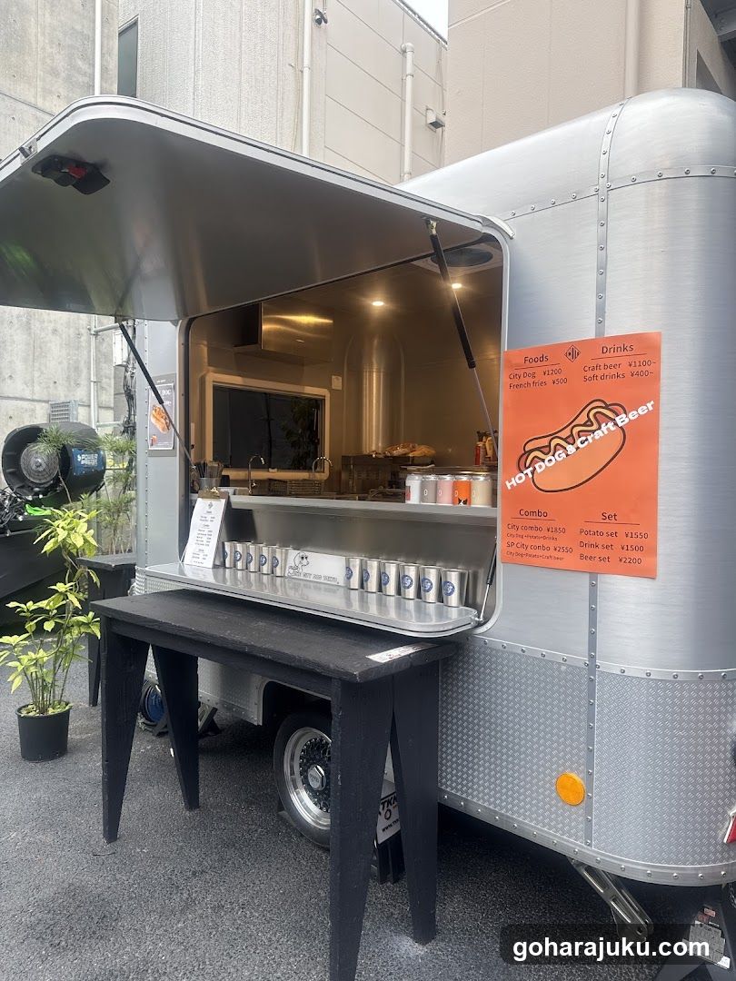 Food Truck Exterior