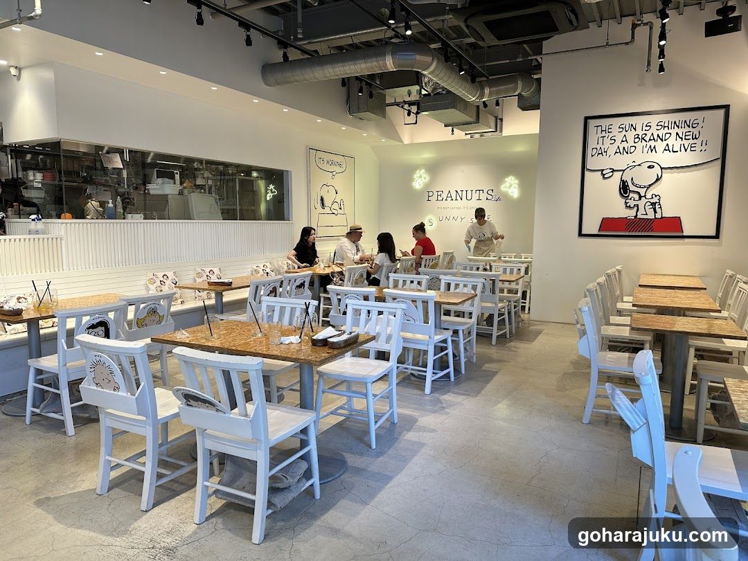 Snoopy Cafe Interior