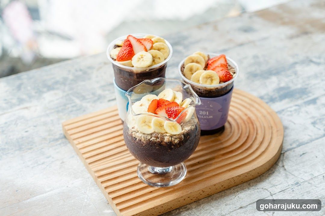 Acai Bowl with Fruits