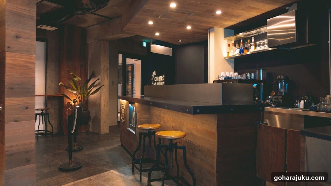UPDATE SALON HARAJUKU C LOUNGE