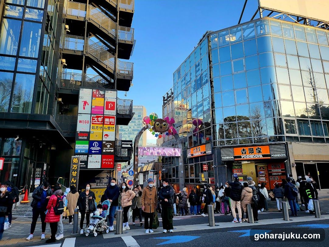 Urban Street Scene with Crowds and Modern Architecture