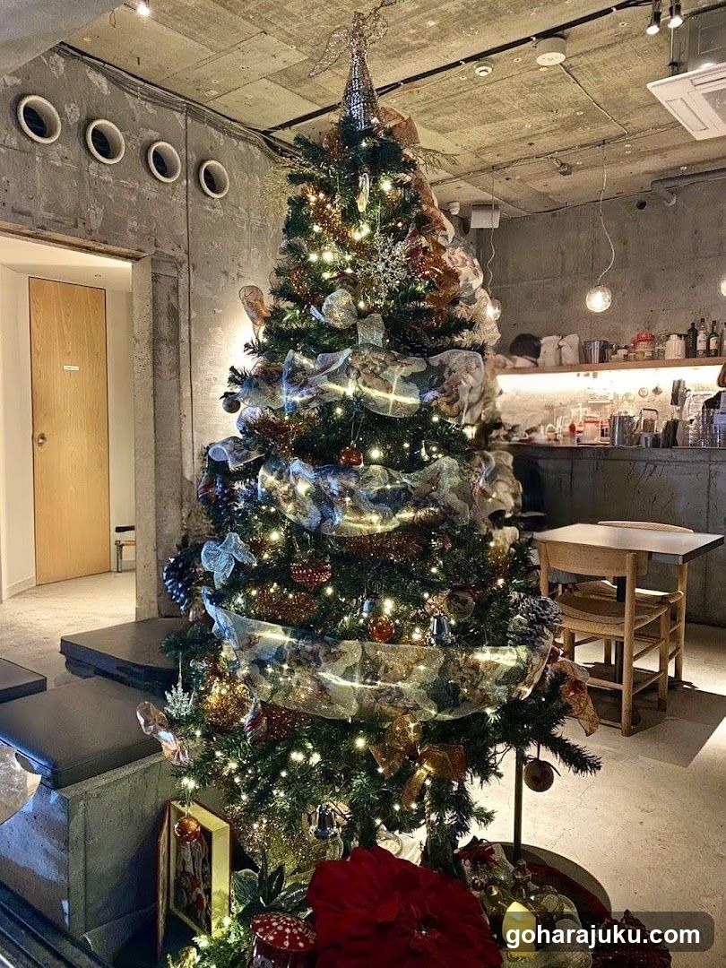 Christmas Tree Interior Decor