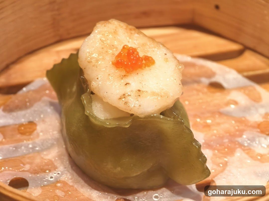 Steamed Dumpling with Shrimp and Roe