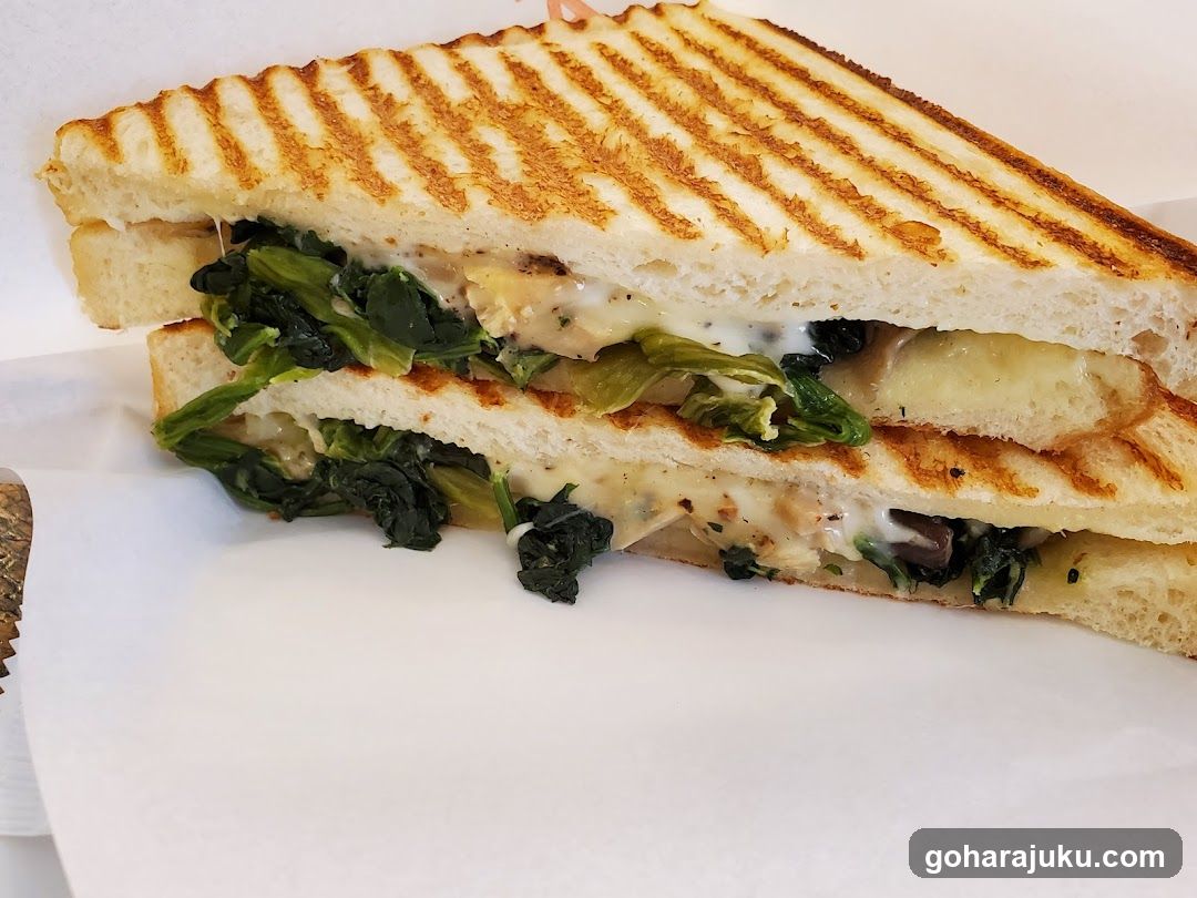 Grilled Sandwich with Spinach and Cheese